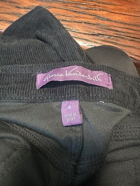 Gloria Vanderbilt Black Corduroy Waistband  stretchy Pants